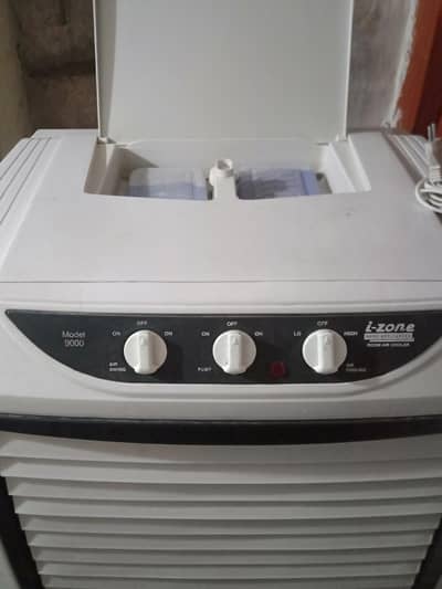 Cash on delivery available     IZONE ROOM COOLER IZN-8800 Features: