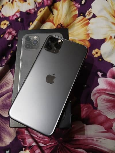 iphone 11 pro max 64GB