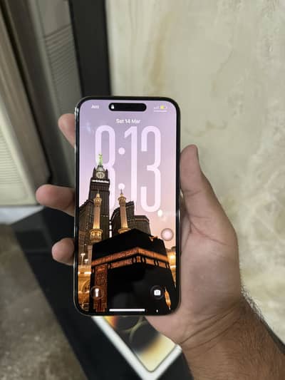 Iphone 14 pro max golden