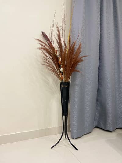 Floor Vase with pampass