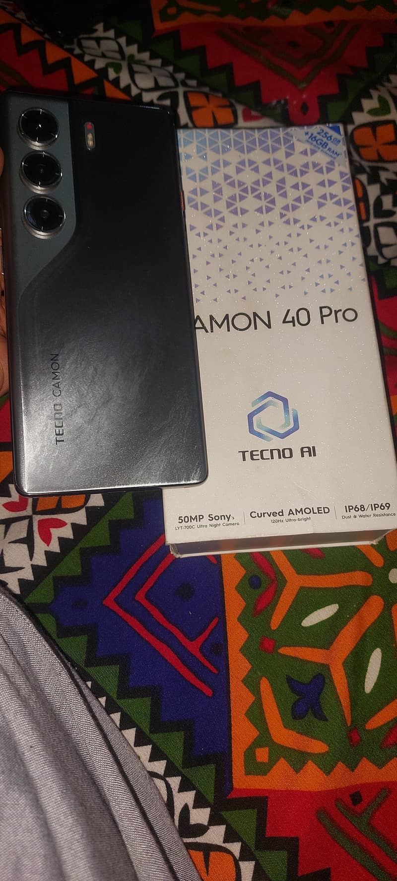Techno Camon 40 pro 0