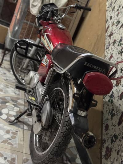 Honda 125 2016 model lush condition