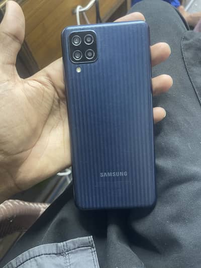 Samsung M12