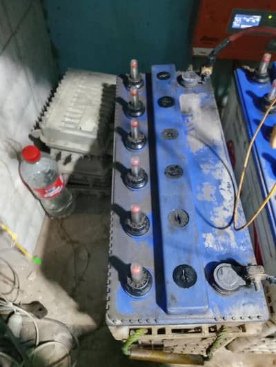 battery sell kar ni he Osaka ki bhot ache prise me