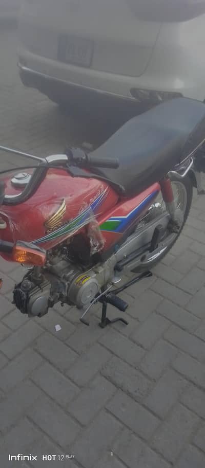 HONDA CD 70 Genieue