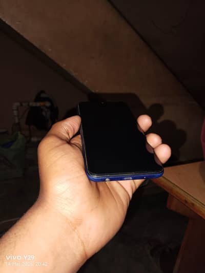 7Samsung m10 with box