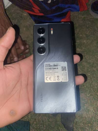 Tecno camon 40 pro