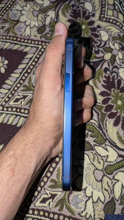 Iphone 12    128gb    Non Pta    condition 9/10