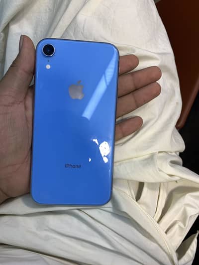 iPhone XR 128gb pta aproved sealed piece