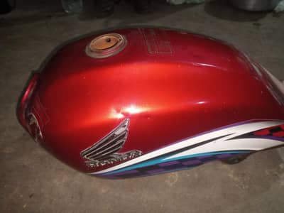 Honda prider tanki 2013