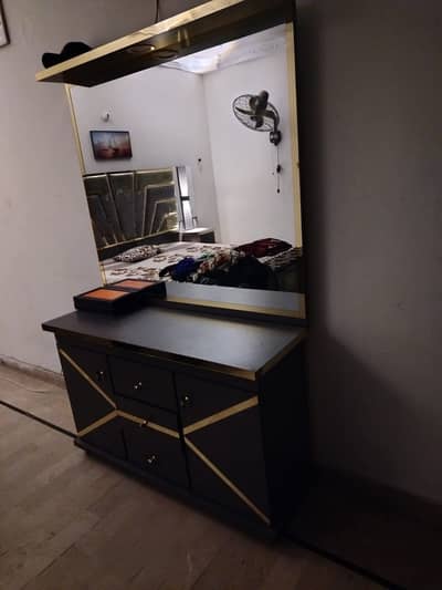 badroom set 3 pieces