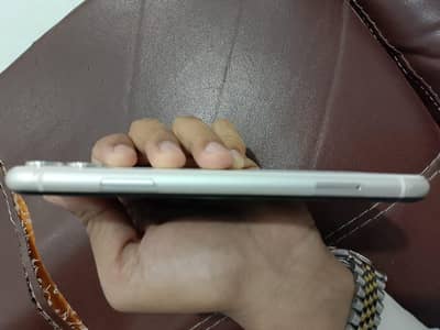 iphone 11 for sell exchange possible for iphone