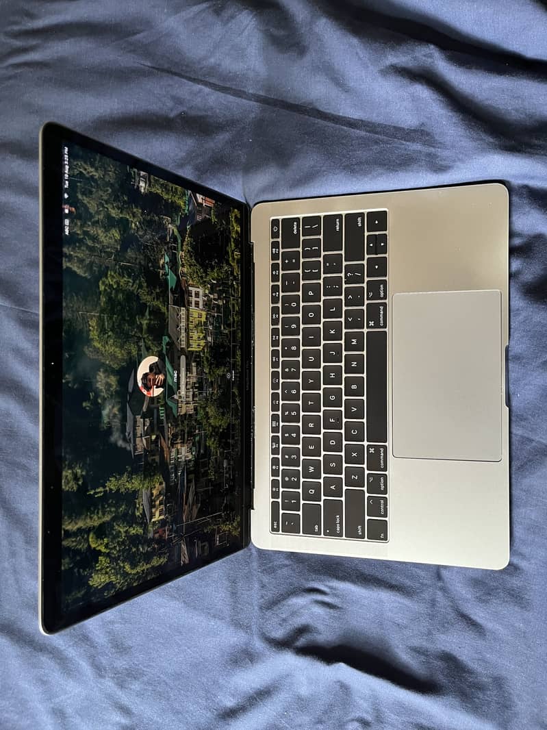 MacBook Pro 2017 1