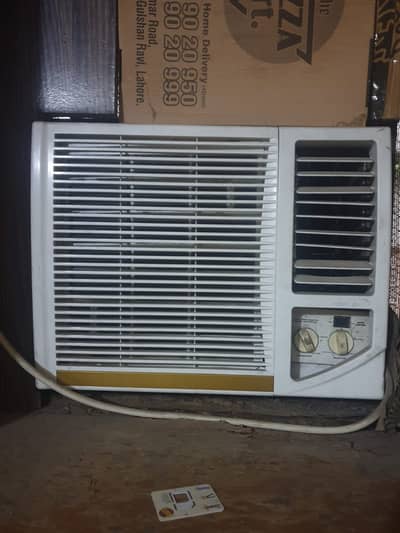 Window AC 0.75ton in good condition