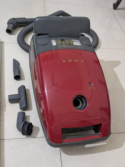 Fast Vacuum Cleaner – Excellent Condition