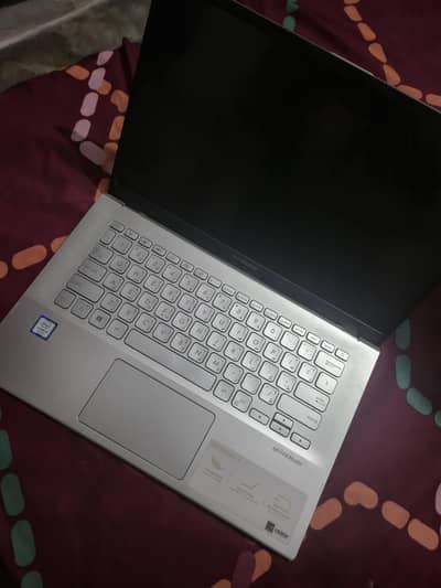 Asus vivobook 7 generation i3
