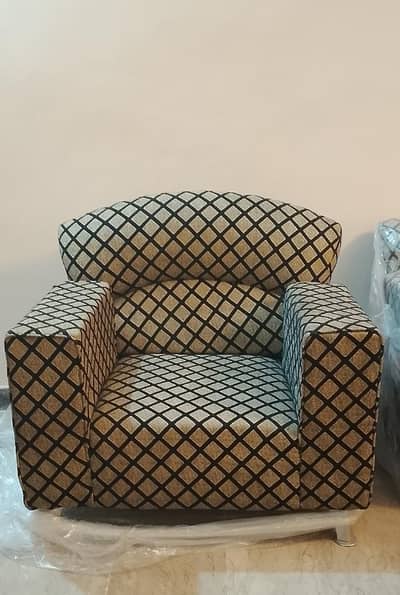 Best Condition 7 seater Sofa