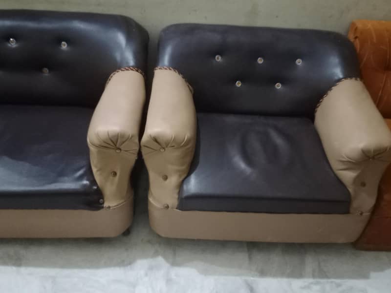 5 seater sof for sell 0