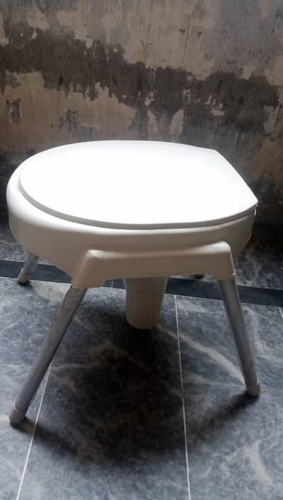 commode chair