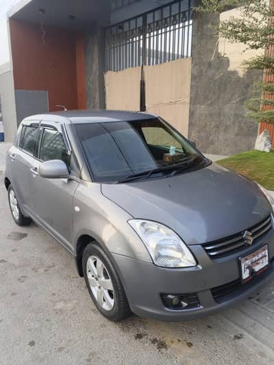 Suzuki Swift DLX 1.3 2013