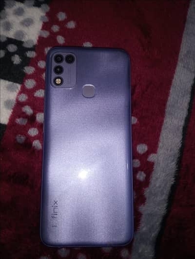 Infinix Hote 11 play  3/32 6000 Mah battery