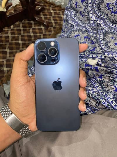 iphone 15 pro max good condition