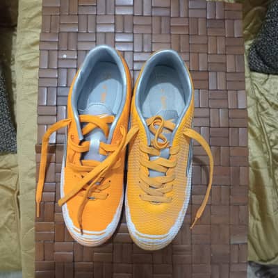 HYPER Lite football studs