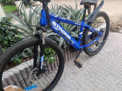 Strong brand Condition 10/10 Cont n 0316/27/45/675(Size 26)