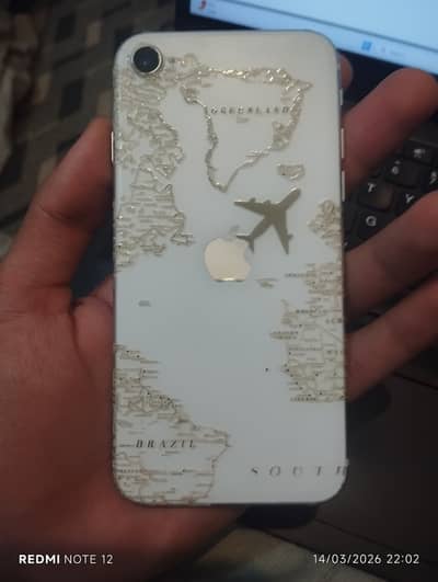 iphone se 2020 , 98% battery health , 64 gb , best for pubg or camera