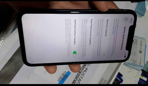 iPhone 11 by-pass goodCondition | Face ID & True Tone OK | Urgent Sale