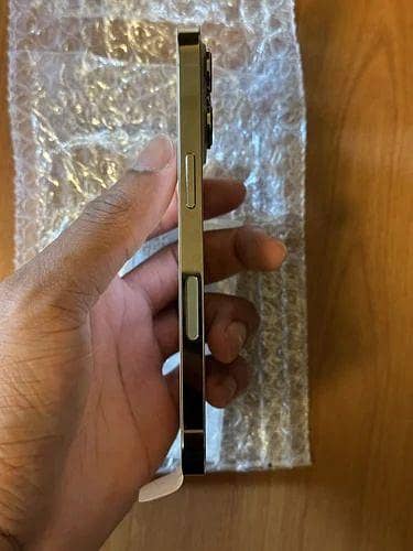 iPhone 13 pro Max 128 GB 83 battery health full same time 4 month