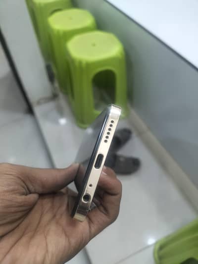 for sale sparx new 7 ultra 6/128 5k mah battery 10/10 condition