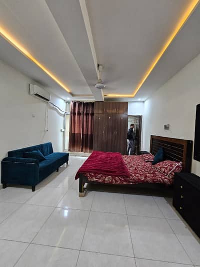 E-11 Studio full furnished flat available for rent