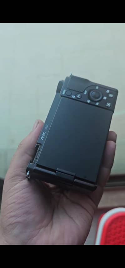 Song ZVe10 with 50mm lens