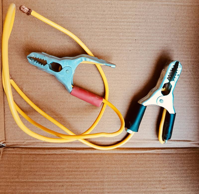 MPPT CHARGE CONTROLLER 1