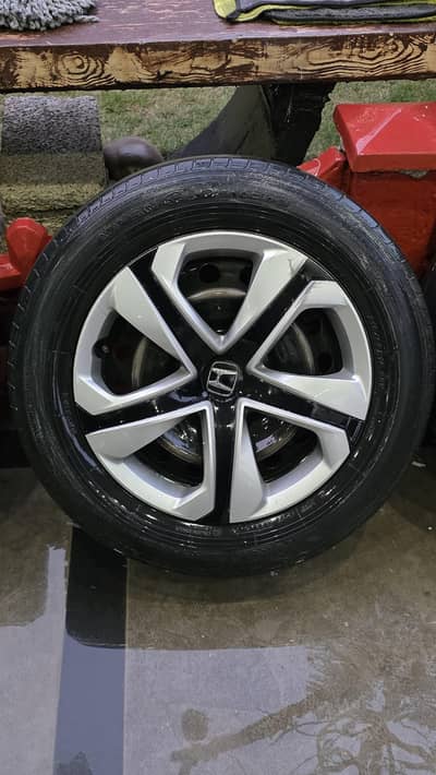 HONDA RIM + TYRES