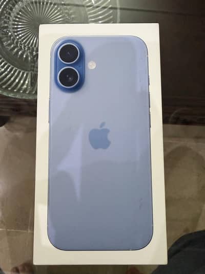 Apple iPhone 17 Box Pack