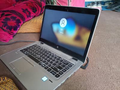 Hp core i5 6300U 8gb ram 256gb hardd