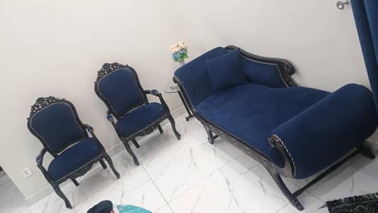 Dewan in good condition for sale