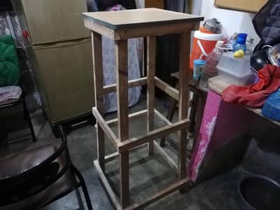1 large size stool