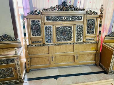 BED DRESSING SHOWCASE FOR SALE