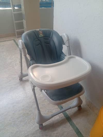baby high chair in good condition