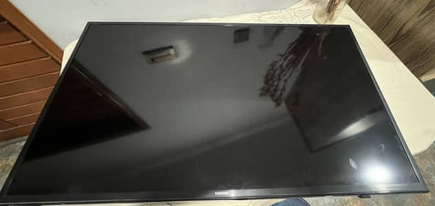 Samsung 4K UHD MU7000 43”