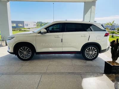 Changan Oshan X7 features 7 seater total genuine 10/10 home used