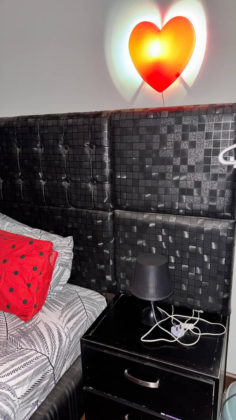 Bedset with settee 3