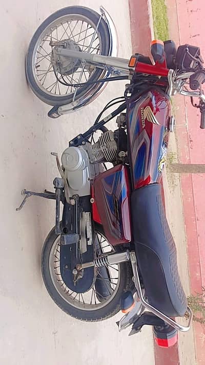 Honda 125-22 Model lush condition Documents complete biometric b h