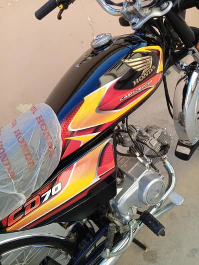 Honda CD70 February 2026 (Ph# 0,3,2,1,2,6,6,2,5,5,2)