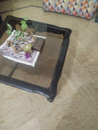 chinioti center table new condition