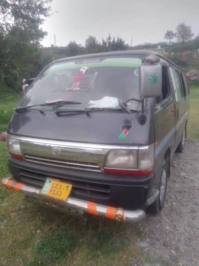 toyota hiace 92model 2014 kota. lush condition. 2rz engine. file by hand