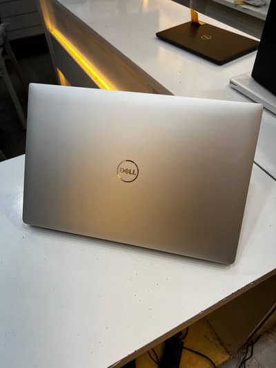Dell XPS 15 7590 | Core i7 9th Gen | 16GB RAM | 255SSD